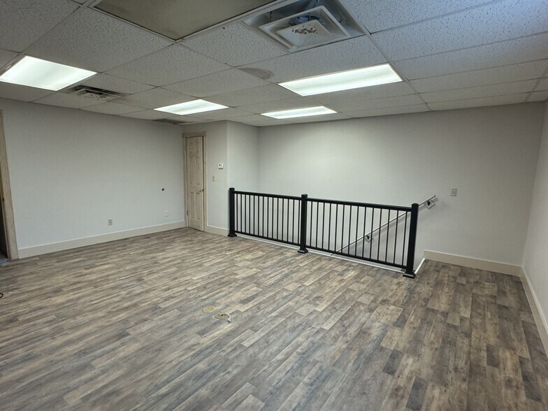 More Photos Of 2403 E 4th Ave, Tampa Warehouse For Lease