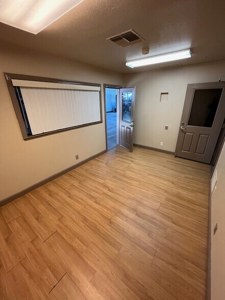 More Photos Of 1280 I St, Reedley Warehouse For Lease