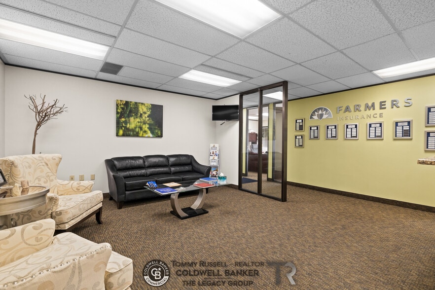 More Photos Of 800 Werner Ct, Casper Office For Sale