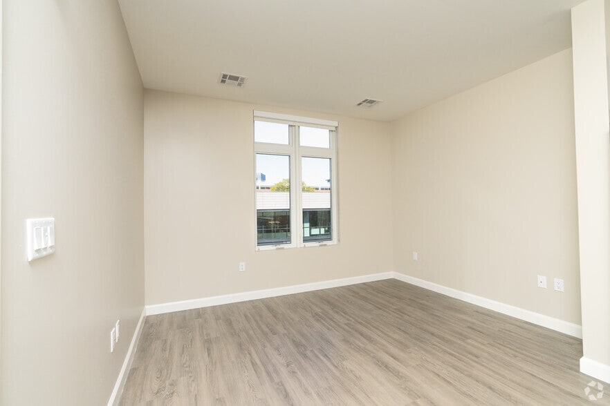 More Photos Of 21 Charles St, Cambridge Apartments For Lease