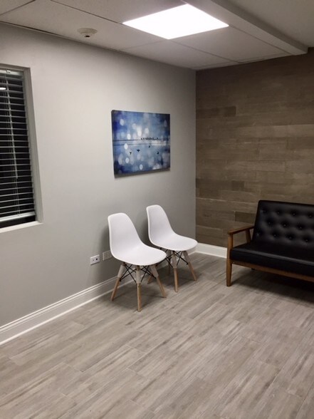 More Photos Of 5117 Main St, Downers Grove Storefront Retail Office For Lease