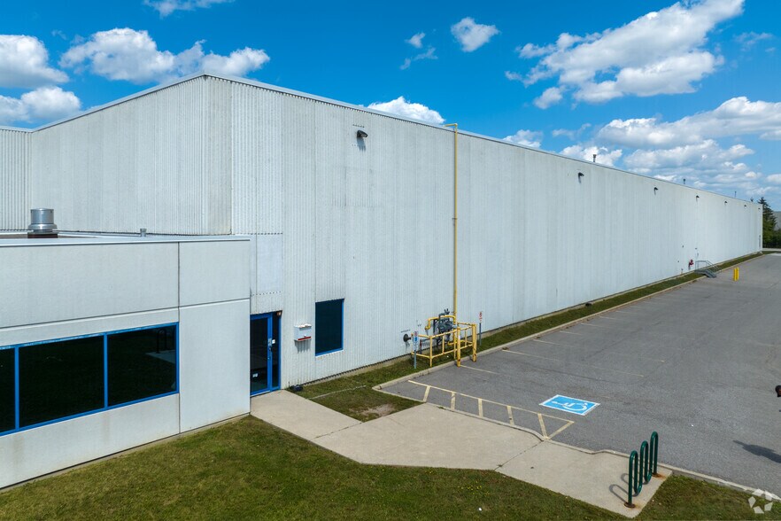 More Photos Of 35 Precidio Ct, Brampton Warehouse For Sale