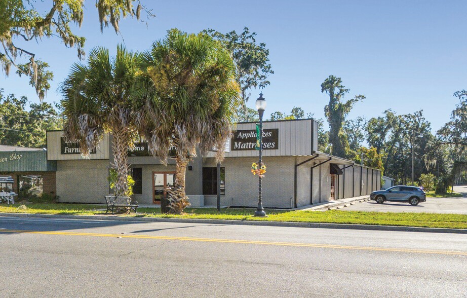 More Photos Of 305 N Main St, High Springs Freestanding For Sale