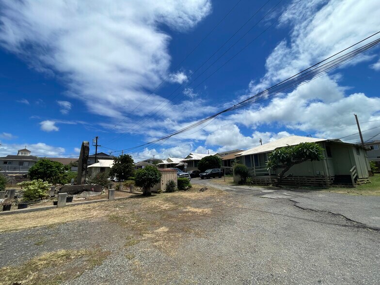 More Photos Of 1039 Kamehameha IV Rd, Honolulu Multifamily For Sale