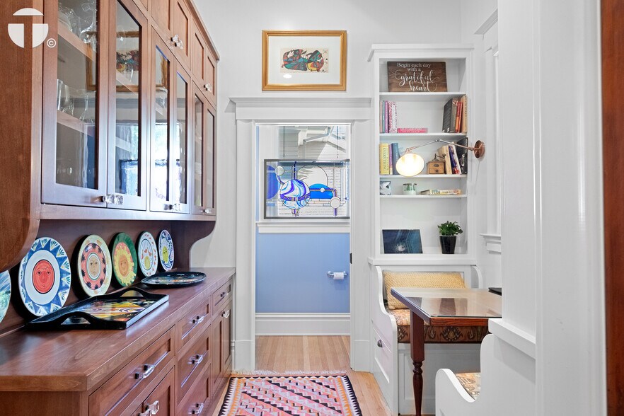 More Photos Of 2220 Capitol Ave, Sacramento Apartments For Sale