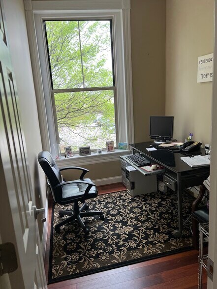 More Photos Of 523 Main St, Danville Loft Creative Space For Sale