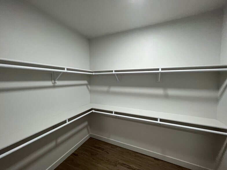 More Photos Of 404 E 5600 S, Salt Lake City Apartments For Sale