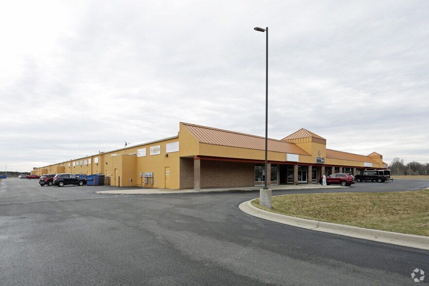 More Photos Of 1028-1086 E Sternberg Rd, Muskegon General Retail For Lease