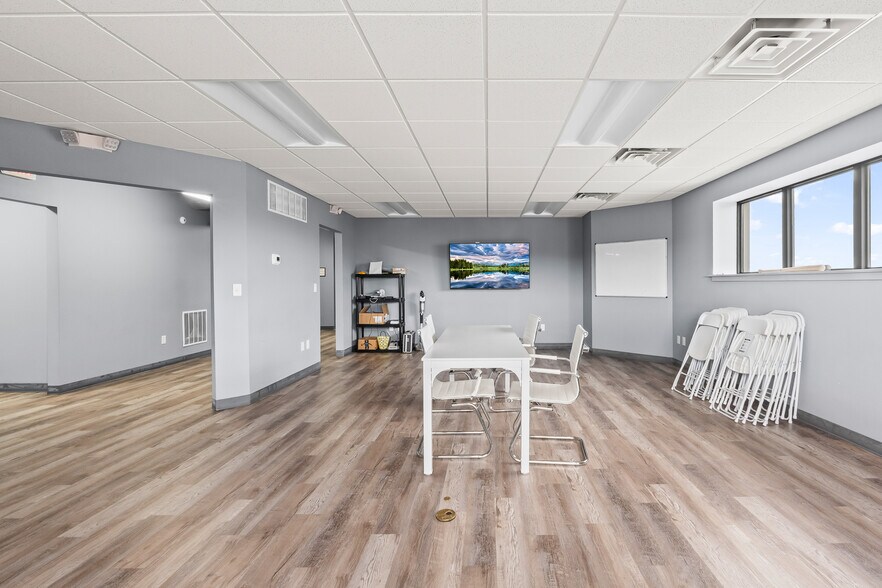 More Photos Of 4530 Venture Dr, Johnstown Warehouse For Sale