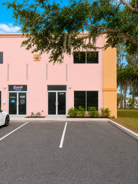 More Photos Of 801-893 Kings Hwy, Fort Pierce Light Manufacturing For Sale