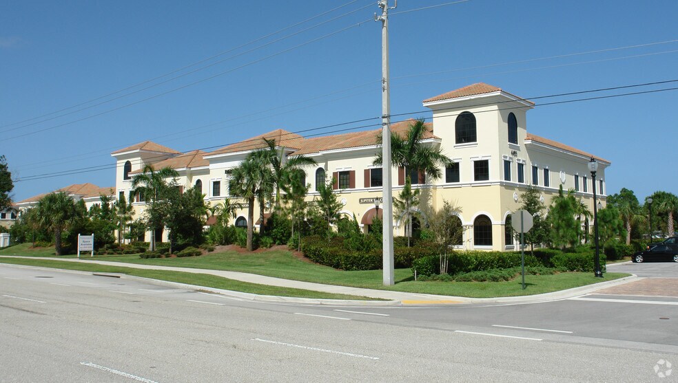 More Photos Of 4495 N Military Trl, Jupiter Medical For Lease
