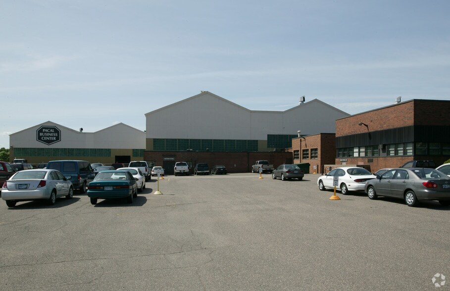 More Photos Of 2500 W County Road B, Roseville Manufacturing For Lease