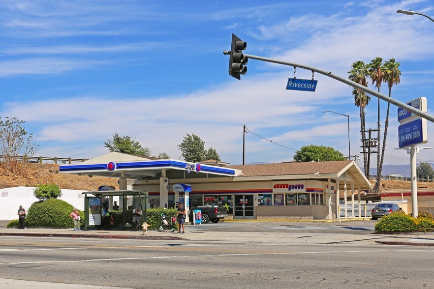 More Photos Of 4506 Lankershim Blvd, North Hollywood Service Station For Sale