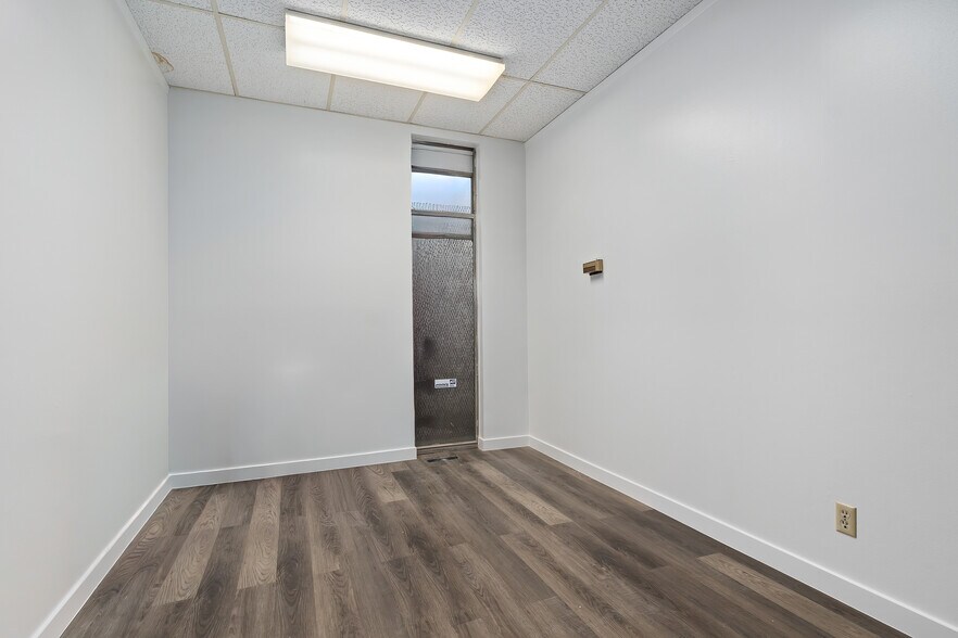 More Photos Of 2330 S Main St, Salt Lake City Office For Lease