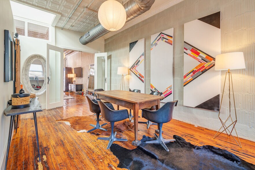 More Photos Of 33 Carolina Ln, Asheville Office For Sale