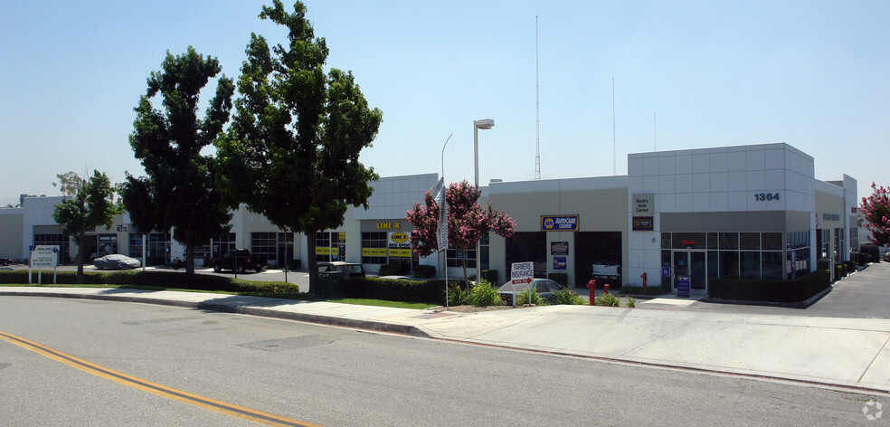 Primary Photo Of 1364 Camino Real, San Bernardino Auto Repair For Lease