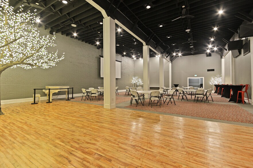 More Photos Of 105 Coal st, Mexico Specialty For Sale