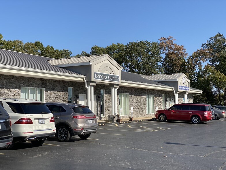 More Photos Of 15765 State Hwy 13, Reeds Spring Office For Lease
