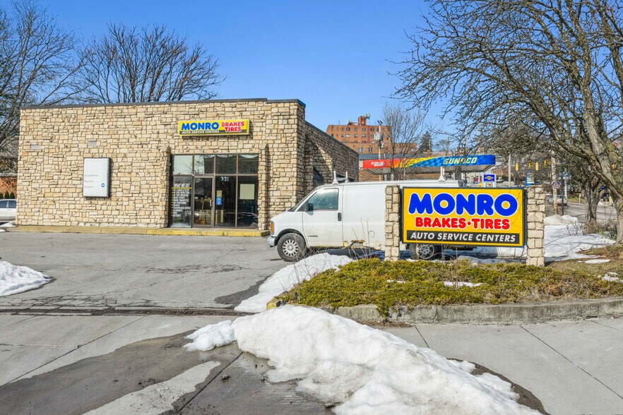 More Photos Of 331 Cochran Rd, Mt Lebanon Freestanding For Sale