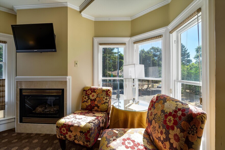 More Photos Of 1139 Lincoln Ave, Calistoga Hospitality For Sale
