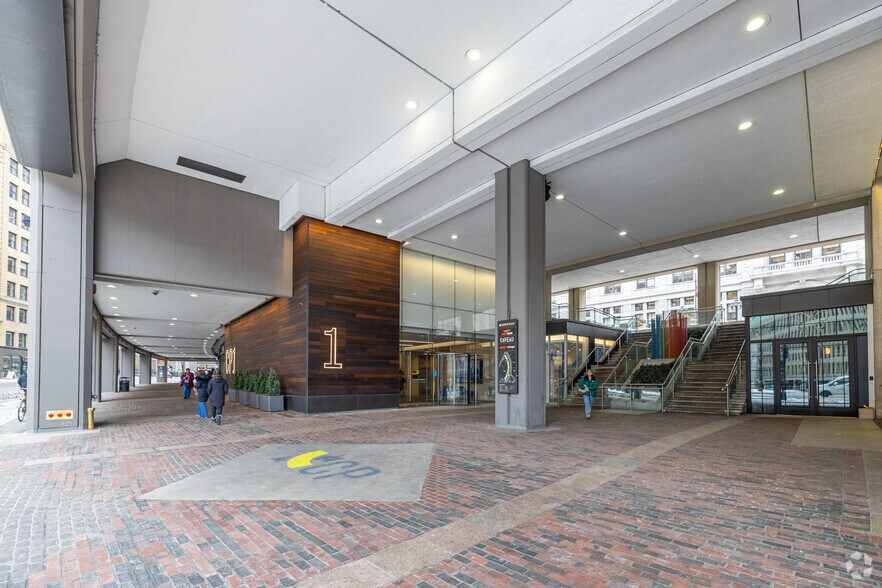 More Photos Of 1-3 Center Plz, Boston Office For Lease