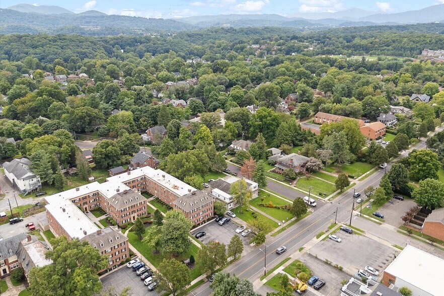 More Photos Of 1736 Grandin Rd SW, Roanoke Apartments For Sale