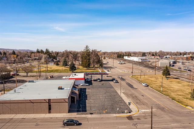 More Photos Of 34 SE Main St, Blackfoot Office For Sale