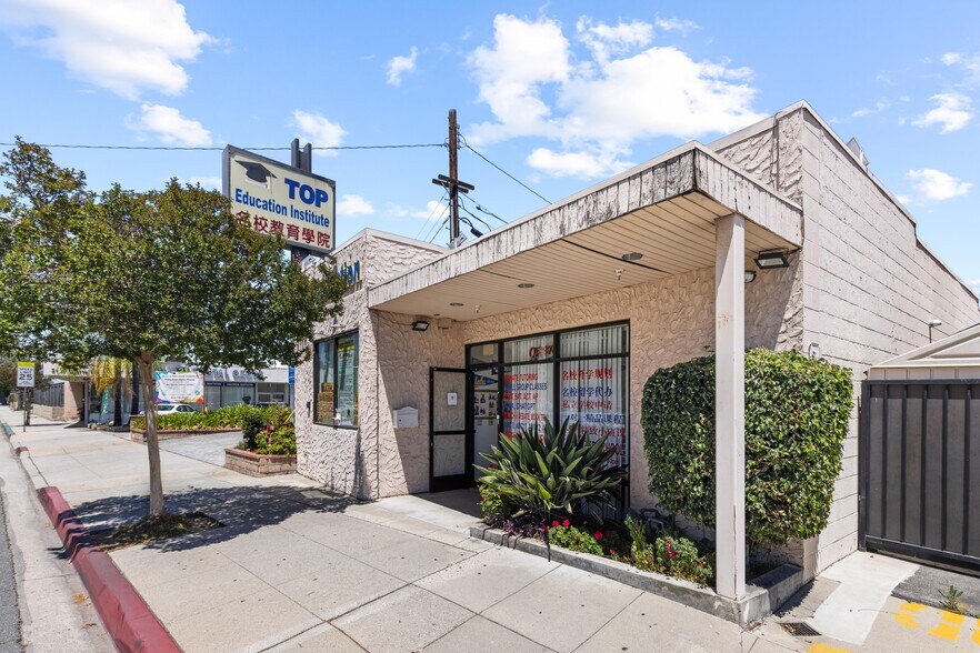 More Photos Of 11 W Duarte Rd, Arcadia Freestanding For Sale