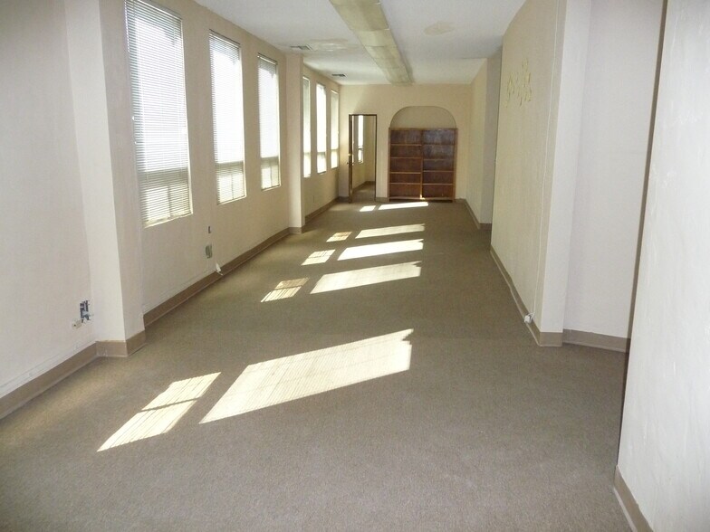 More Photos Of 495 W Main St, El Centro Office Residential For Sale