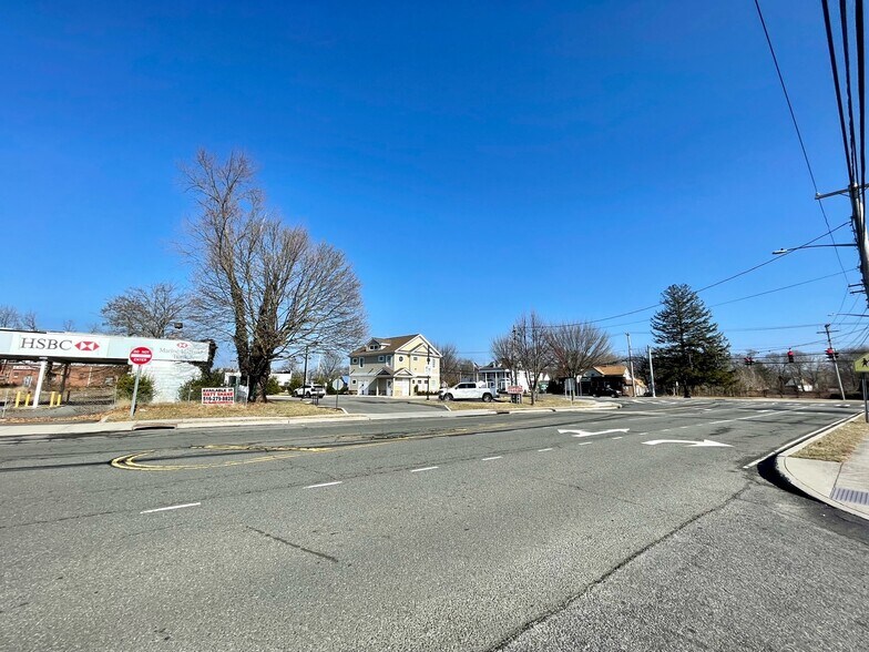 More Photos Of 590 Patchogue Rd, Port Jefferson Station Office For Sale