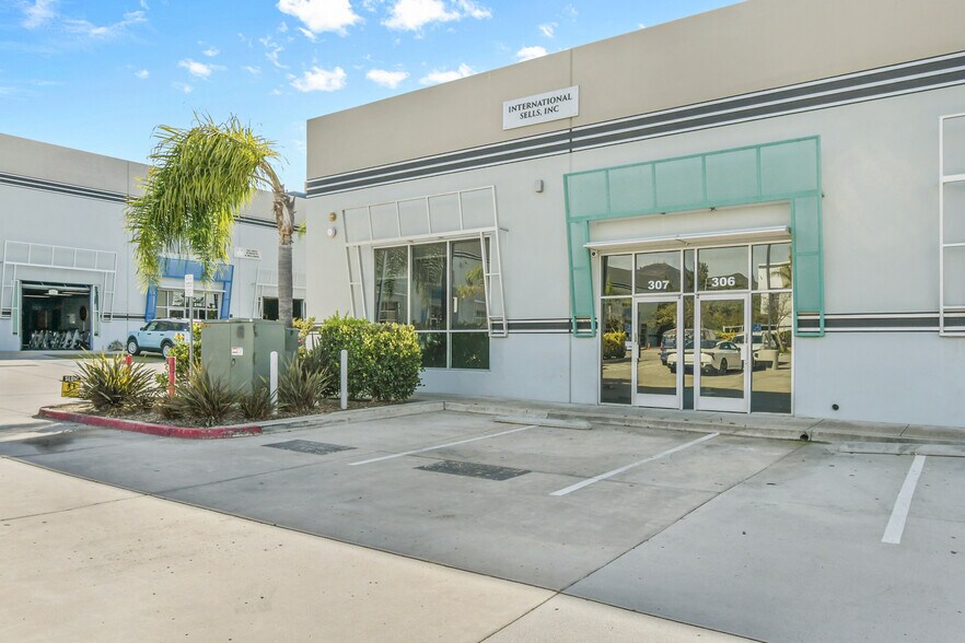 More Photos Of 861 Harold Pl, Chula Vista Research And Development For Sale