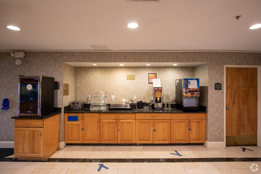 More Photos Of 4716 New Bern Ave, Raleigh Hotel For Sale