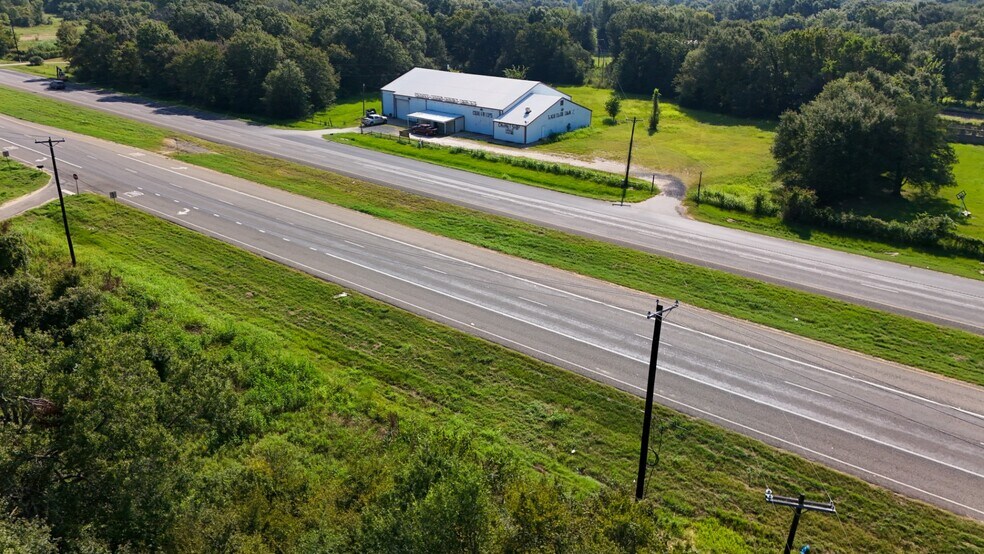 More Photos Of 10411 S US Highway 79, Palestine Warehouse For Sale