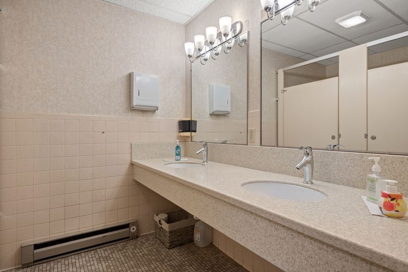 More Photos Of 99 November Dr, Camp Hill Medical For Lease
