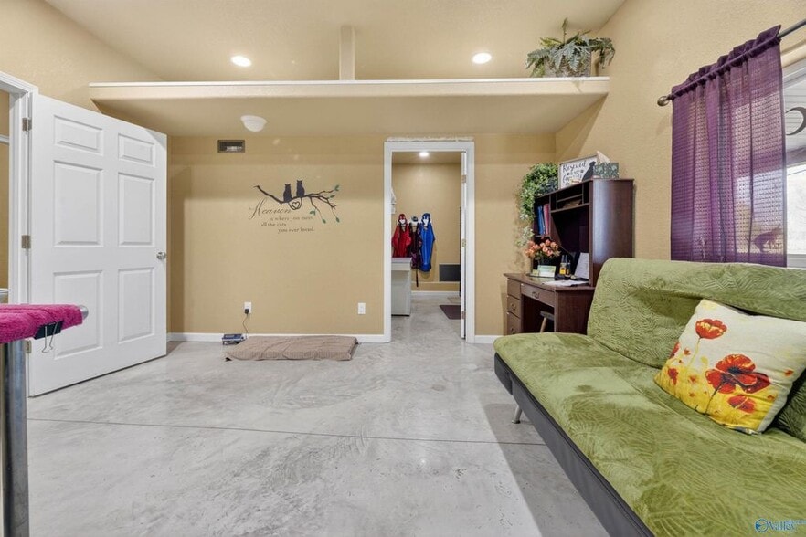 More Photos Of 1103 County Road 359, Crossville Medical For Sale