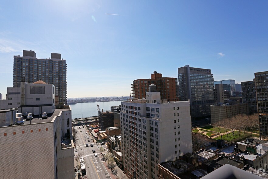 More Photos Of 317 E 34th St, New York Medical For Lease