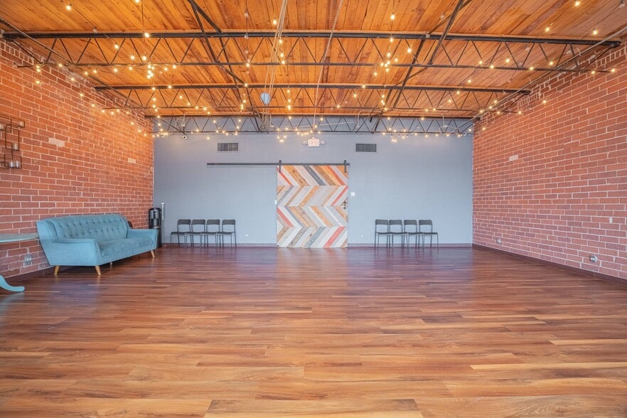 More Photos Of 48 Griffin St, McDonough Storefront For Sale