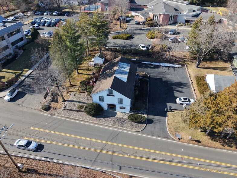 More Photos Of 321 N Main St, New City Office For Lease
