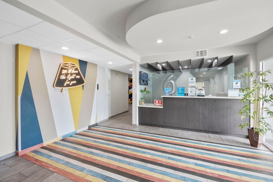 More Photos Of 2659 East Highland Avenue, Highland Hotel For Sale