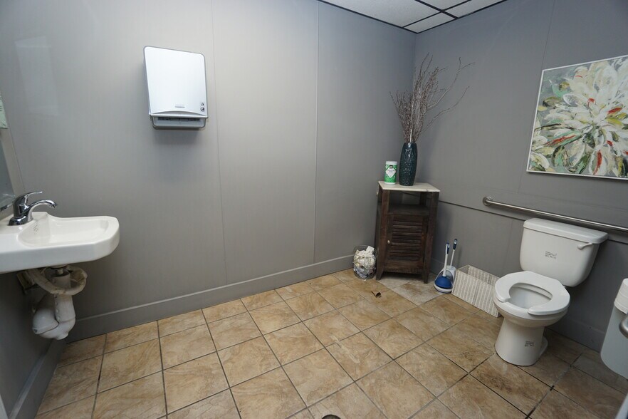 More Photos Of 12950 Haggerty Rd, Belleville Manufacturing For Lease