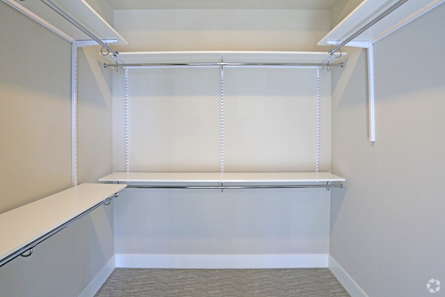 More Photos Of 365 Nicollet Mall, Minneapolis Apartments For Sale