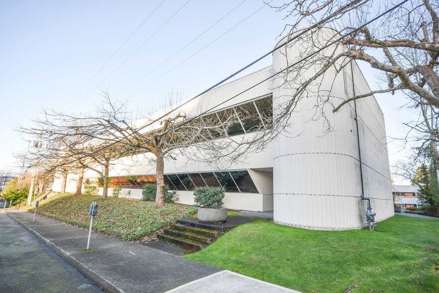 More Photos Of 410 11th Ave SE, Olympia Office For Lease