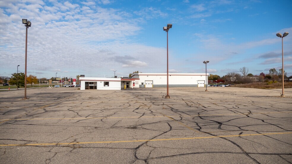 More Photos Of 4444 Highway 52 N, Rochester Auto Dealership For Sale