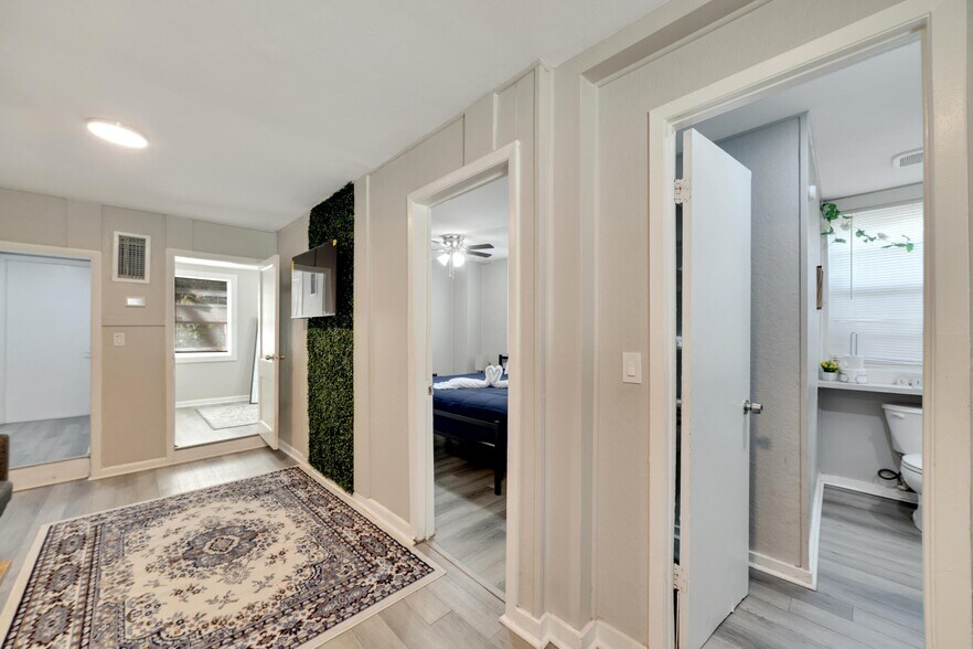 More Photos Of 4209 N 14th St, Tampa Multifamily For Sale