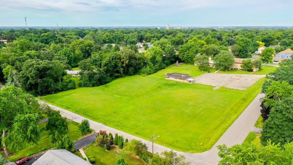 More Photos Of 525 N Neltnor Blvd, West Chicago Land For Sale