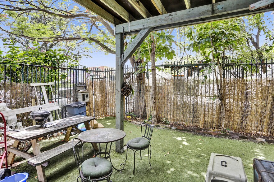 More Photos Of 3400 N Miami Ave, Miami Storefront Retail Office For Sale