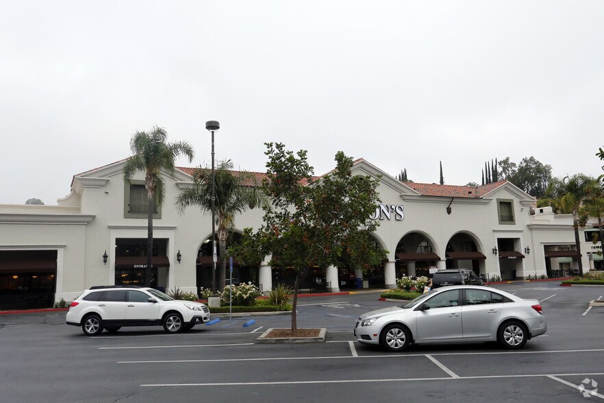 More Photos Of 22277 Mulholland Dr, Calabasas Unknown For Lease