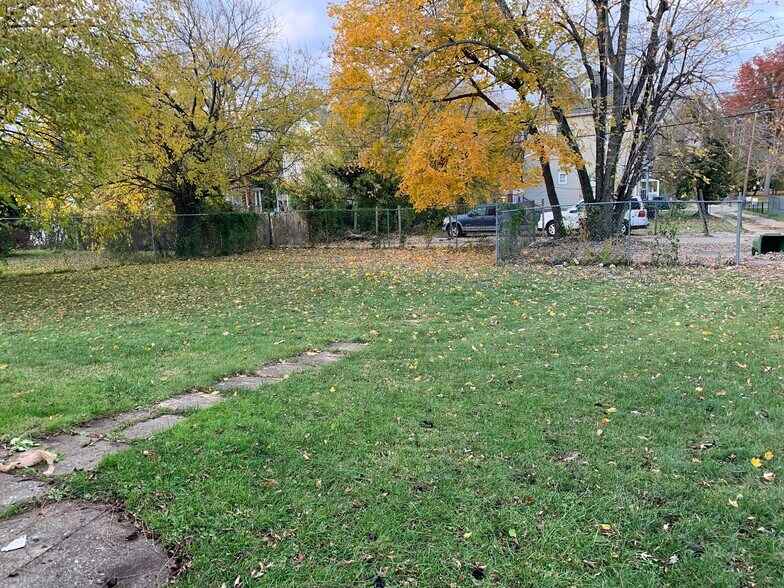 More Photos Of 4002 Fernhill Ave, Baltimore Assisted Living For Lease