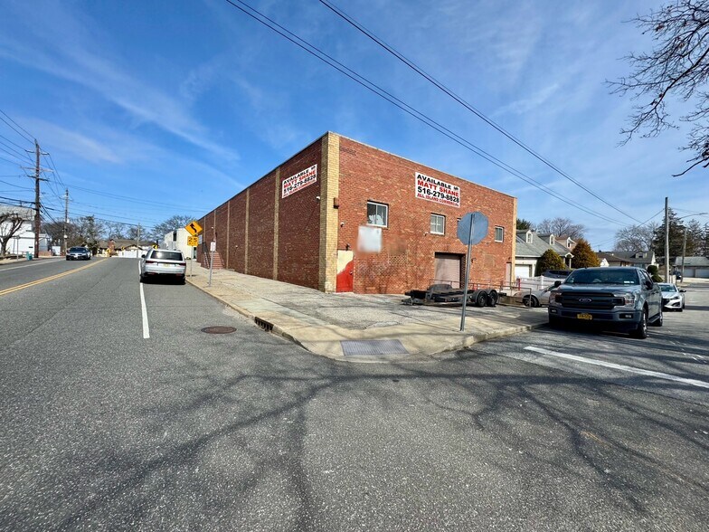 More Photos Of 1325 M St, Elmont Warehouse For Sale