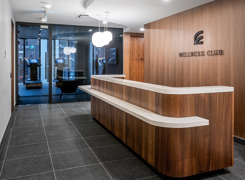 More Photos Of 320 Granville St, Vancouver Office For Sale